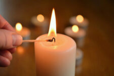 Kerze am Tag der Santa Lucia